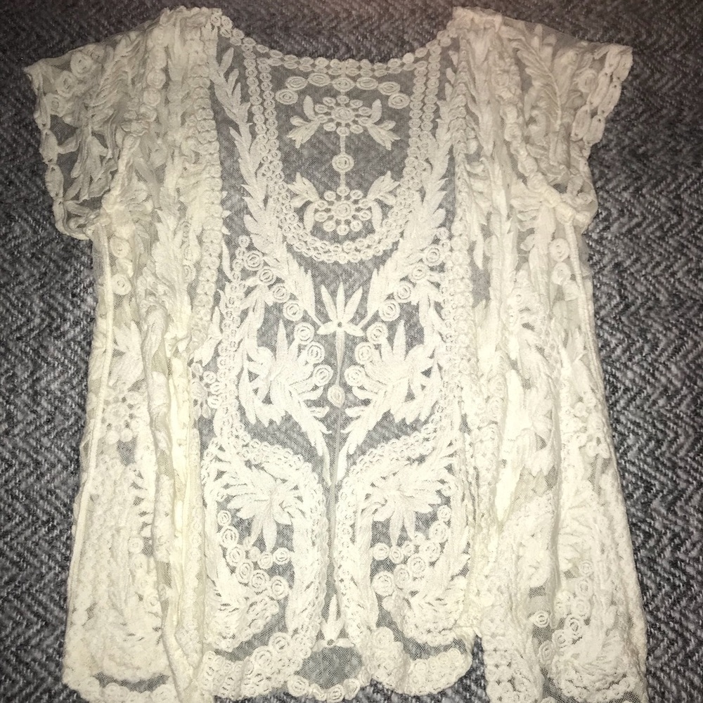 Lace kimono